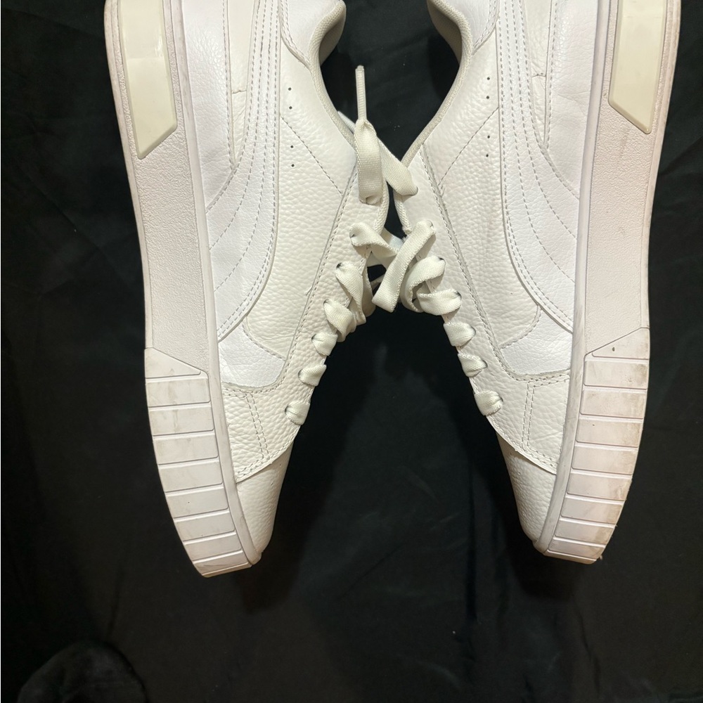 Puma - Picture 2 of 4